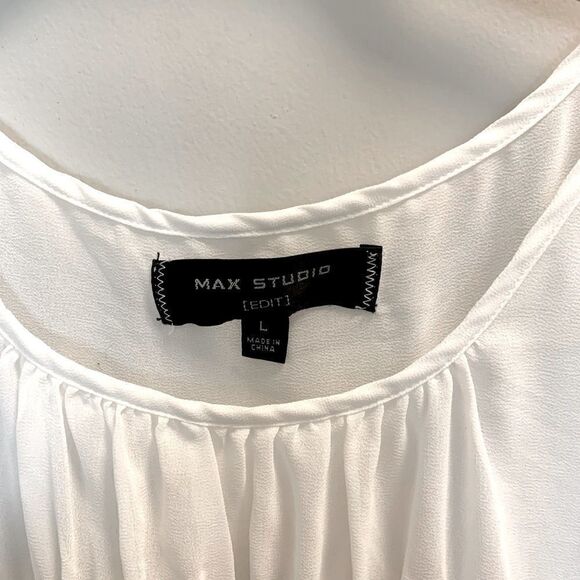 Max Studio white ruffled blouse size large - Picture 3 of 4